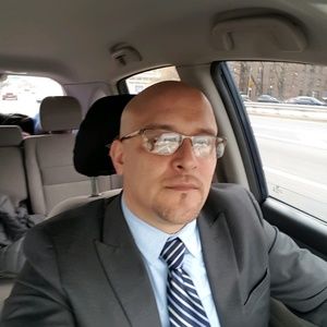 Meet your Posher, Jose